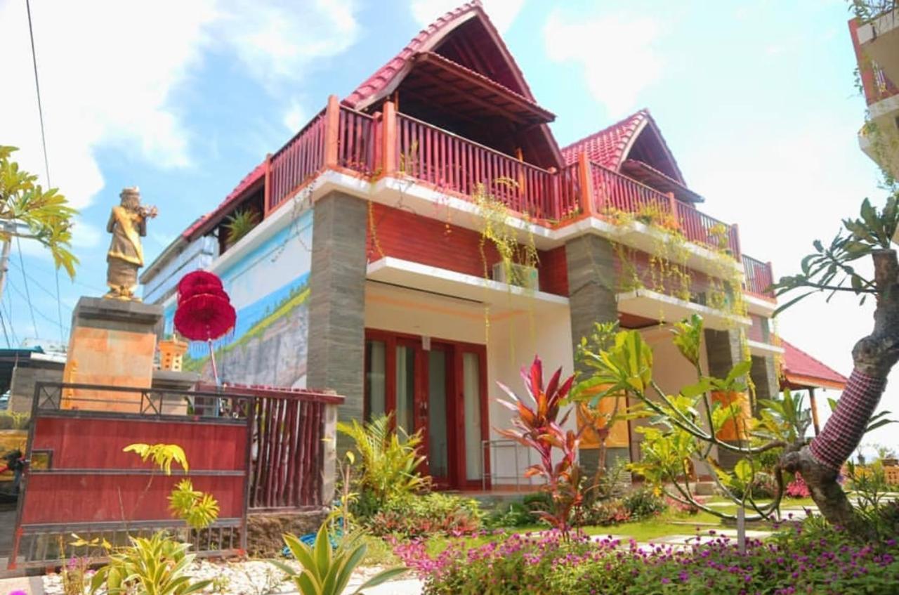 Ayu Laba Beach Villa And Resto Batununggul Ngoại thất bức ảnh