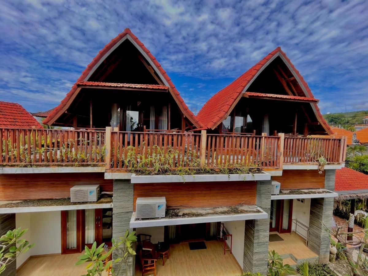 Ayu Laba Beach Villa And Resto Batununggul Ngoại thất bức ảnh