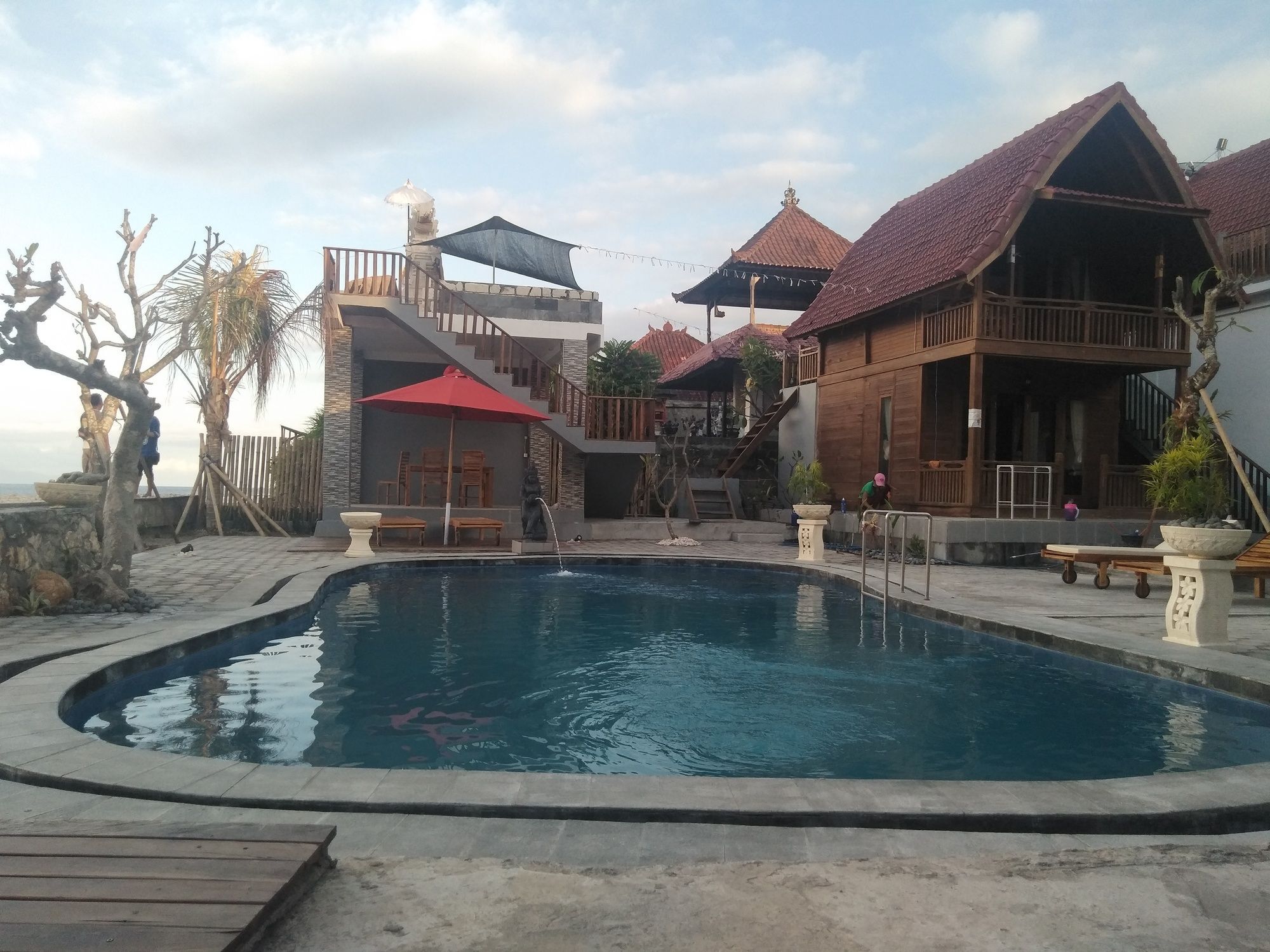 Ayu Laba Beach Villa And Resto Batununggul Ngoại thất bức ảnh